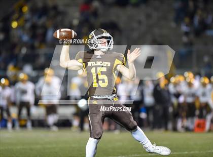 Thumbnail 3 in Temecula Valley @ El Camino (CIF SoCal D3-AA Regional Final) photogallery.