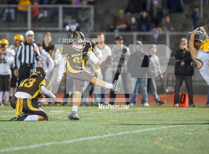Thumbnail 2 in Temecula Valley @ El Camino (CIF SoCal D3-AA Regional Final) photogallery.