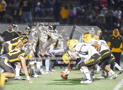 Thumbnail 2 in Temecula Valley @ El Camino (CIF SoCal D3-AA Regional Final) photogallery.