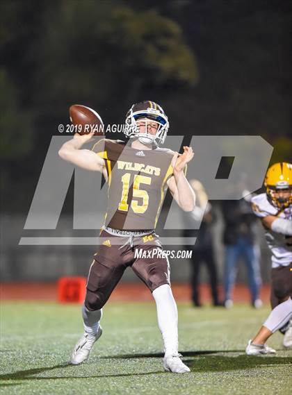Thumbnail 2 in Temecula Valley @ El Camino (CIF SoCal D3-AA Regional Final) photogallery.