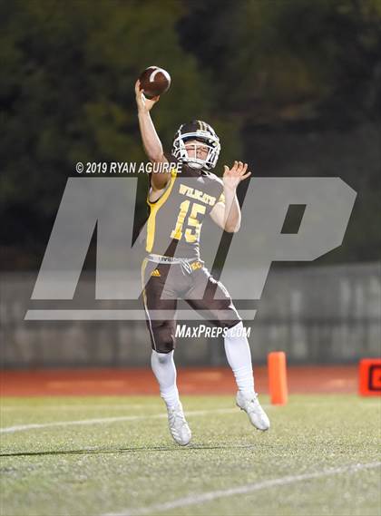 Thumbnail 3 in Temecula Valley @ El Camino (CIF SoCal D3-AA Regional Final) photogallery.