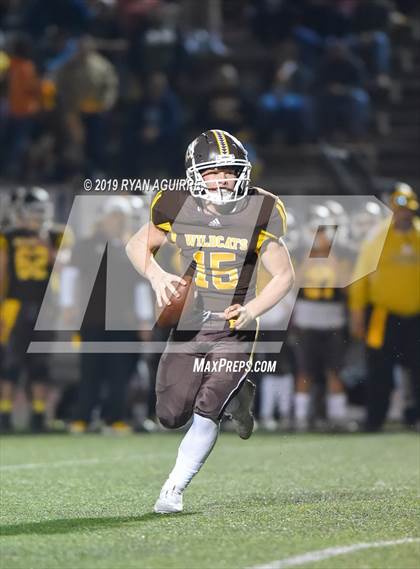 Thumbnail 2 in Temecula Valley @ El Camino (CIF SoCal D3-AA Regional Final) photogallery.
