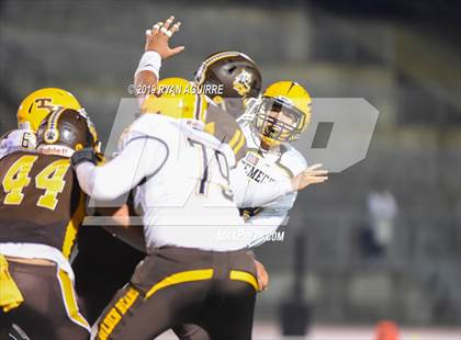 Thumbnail 2 in Temecula Valley @ El Camino (CIF SoCal D3-AA Regional Final) photogallery.