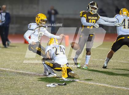 Thumbnail 2 in Temecula Valley @ El Camino (CIF SoCal D3-AA Regional Final) photogallery.