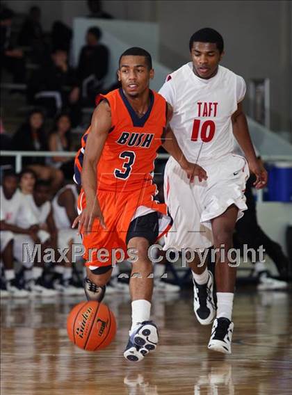 Thumbnail 2 in Taft vs. Fort Bend Bush (McDonald's Texas Invitational) photogallery.
