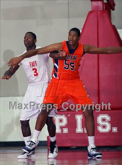 Thumbnail 2 in Taft vs. Fort Bend Bush (McDonald's Texas Invitational) photogallery.