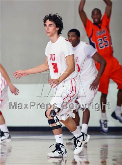 Thumbnail 3 in Taft vs. Fort Bend Bush (McDonald's Texas Invitational) photogallery.