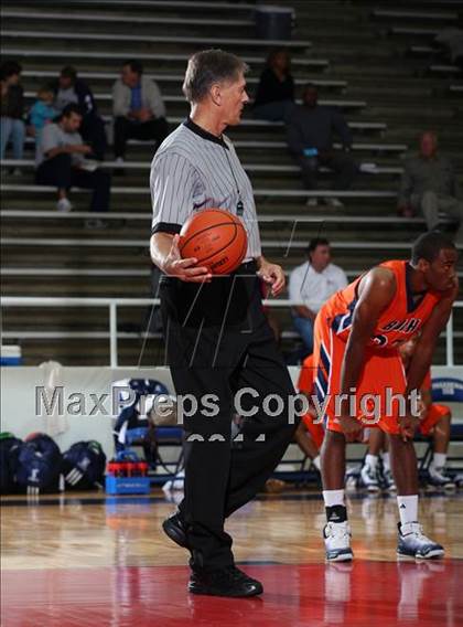 Thumbnail 1 in Taft vs. Fort Bend Bush (McDonald's Texas Invitational) photogallery.