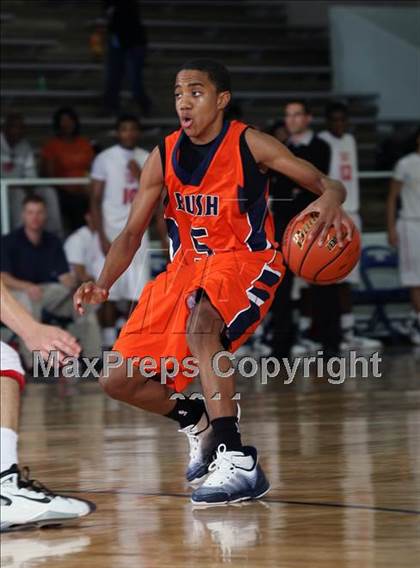 Thumbnail 3 in Taft vs. Fort Bend Bush (McDonald's Texas Invitational) photogallery.