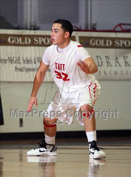 Thumbnail 1 in Taft vs. Fort Bend Bush (McDonald's Texas Invitational) photogallery.
