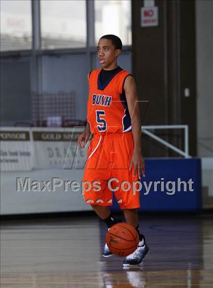 Thumbnail 2 in Taft vs. Fort Bend Bush (McDonald's Texas Invitational) photogallery.