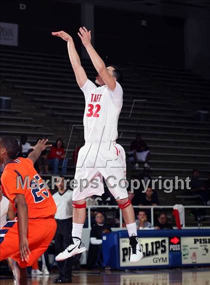 Thumbnail 2 in Taft vs. Fort Bend Bush (McDonald's Texas Invitational) photogallery.