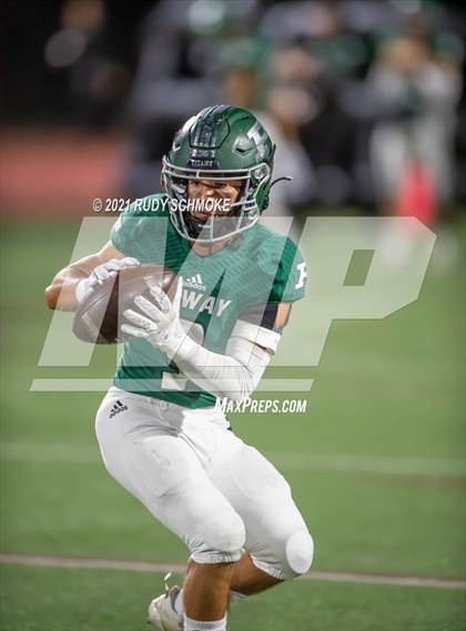 Thumbnail 3 in Rancho Bernardo @ Poway (CIF-SDS Division II Quarterfinal) photogallery.