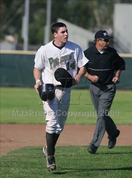 Thumbnail 1 in Drake vs. Bishop O'Dowd (Adam Westcott Tournament) photogallery.