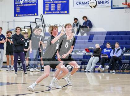 Thumbnail 3 in Loyola @ El Segundo photogallery.