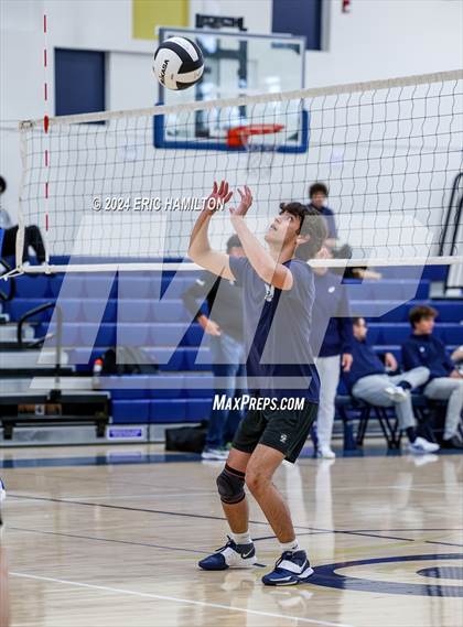Thumbnail 2 in Loyola @ El Segundo photogallery.