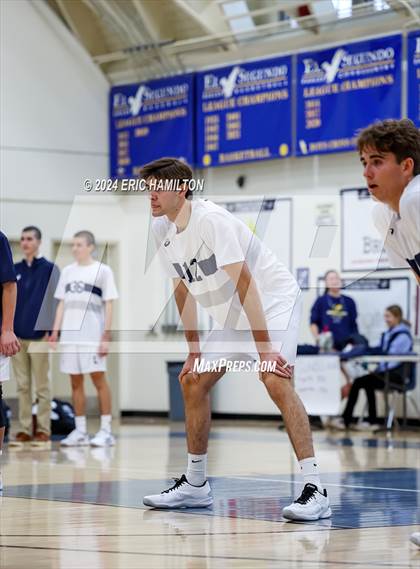 Thumbnail 2 in Loyola @ El Segundo photogallery.