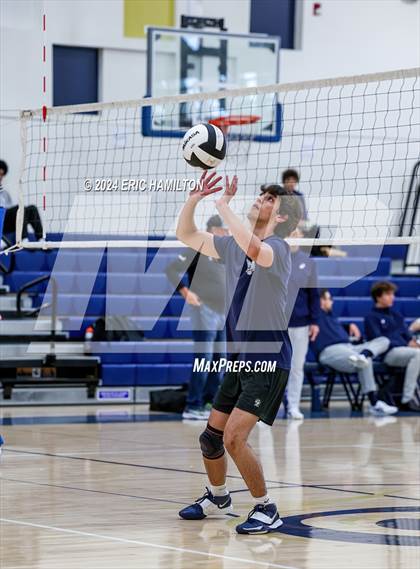 Thumbnail 3 in Loyola @ El Segundo photogallery.