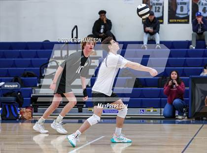 Thumbnail 1 in Loyola @ El Segundo photogallery.