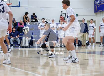 Thumbnail 1 in Loyola @ El Segundo photogallery.