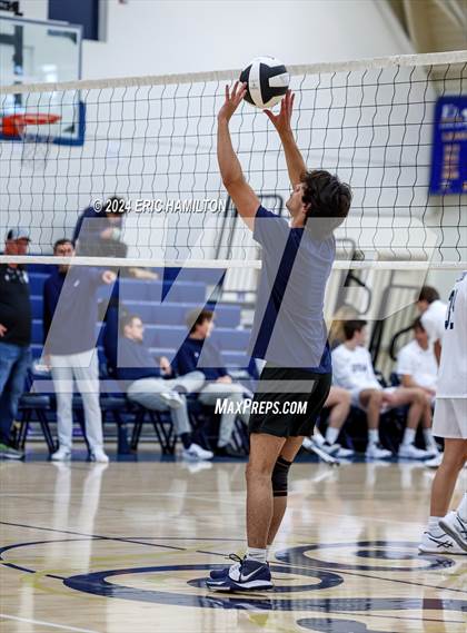 Thumbnail 2 in Loyola @ El Segundo photogallery.