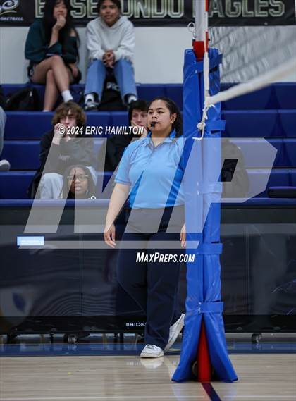 Thumbnail 3 in Loyola @ El Segundo photogallery.