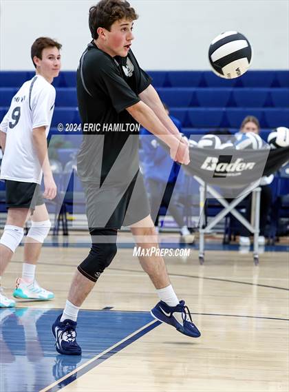 Thumbnail 1 in Loyola @ El Segundo photogallery.
