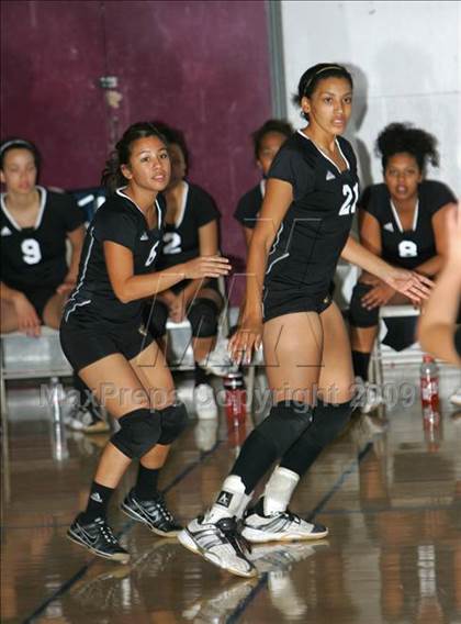 Thumbnail 2 in Chavez vs Modesto Christian (Edison Viking Classic) photogallery.