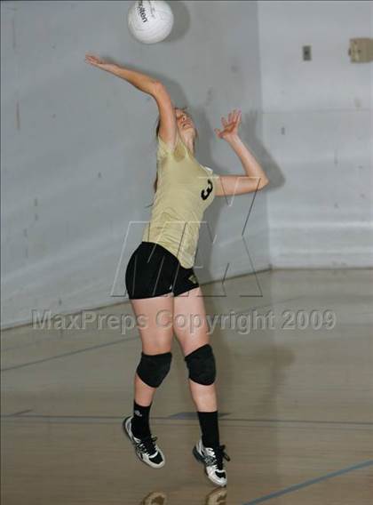 Thumbnail 1 in Chavez vs Modesto Christian (Edison Viking Classic) photogallery.