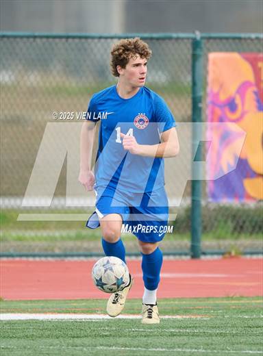 null - Photo 01