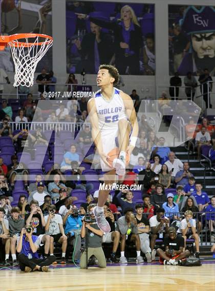 Thumbnail 1 in Slam Dunk Competition (City of Palms Classic) photogallery.