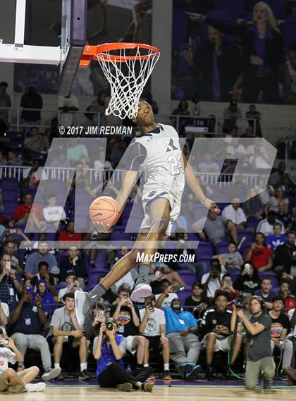 Thumbnail 3 in Slam Dunk Competition (City of Palms Classic) photogallery.