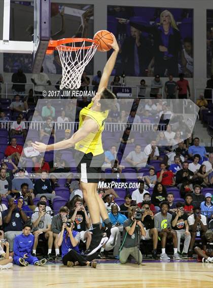 Thumbnail 2 in Slam Dunk Competition (City of Palms Classic) photogallery.