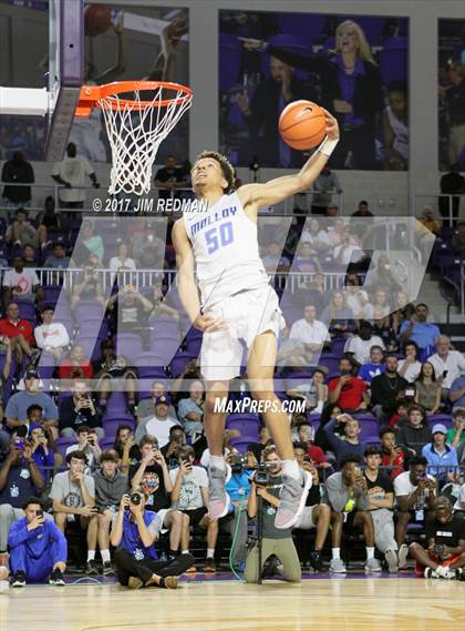 Thumbnail 3 in Slam Dunk Competition (City of Palms Classic) photogallery.