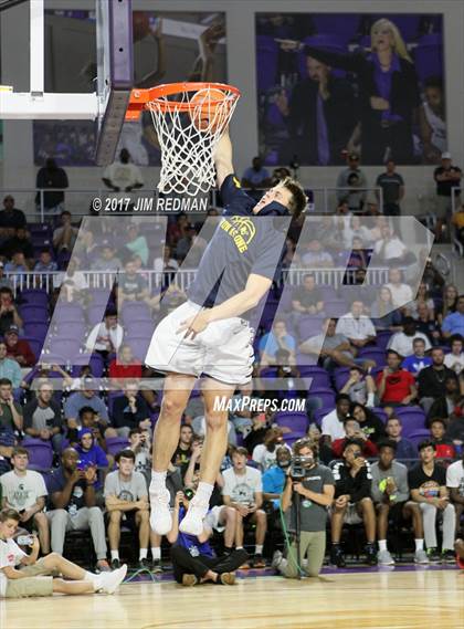 Thumbnail 2 in Slam Dunk Competition (City of Palms Classic) photogallery.