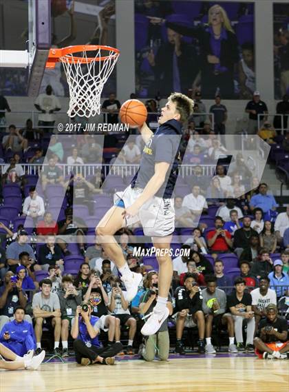 Thumbnail 1 in Slam Dunk Competition (City of Palms Classic) photogallery.