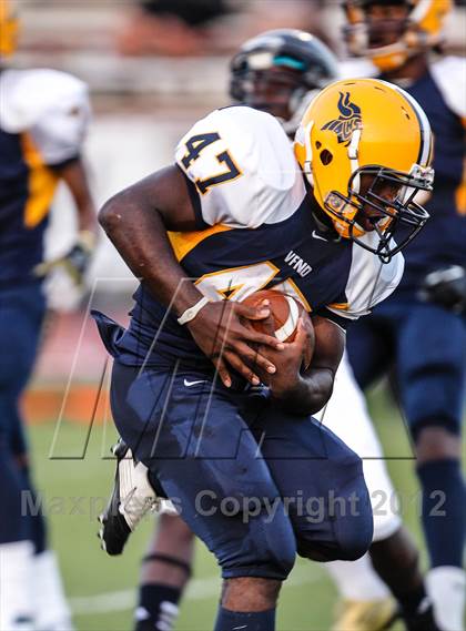 Thumbnail 2 in Nimitz @ Lamar photogallery.