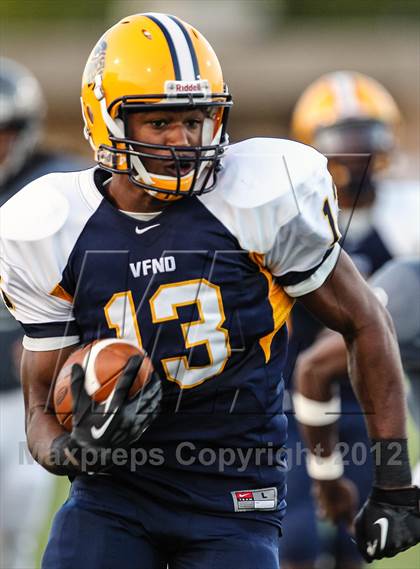 Thumbnail 2 in Nimitz @ Lamar photogallery.