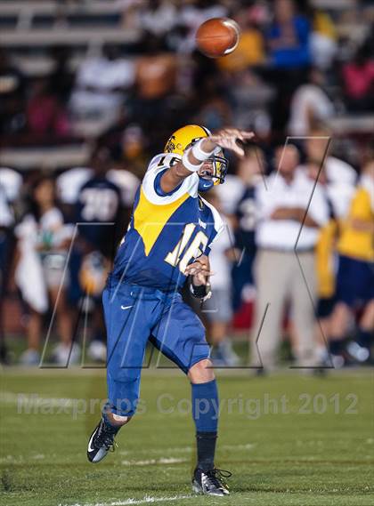 Thumbnail 3 in Nimitz @ Lamar photogallery.