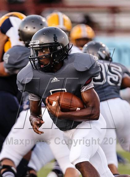 Thumbnail 3 in Nimitz @ Lamar photogallery.