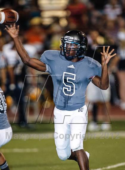 Thumbnail 2 in Nimitz @ Lamar photogallery.