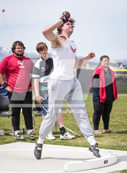 Thumbnail 3 in Airshow Invitational (Shot Put) photogallery.