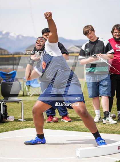 Thumbnail 1 in Airshow Invitational (Shot Put) photogallery.
