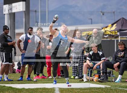 Thumbnail 1 in Airshow Invitational (Shot Put) photogallery.