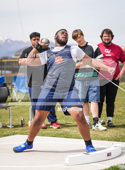 Thumbnail 3 in Airshow Invitational (Shot Put) photogallery.