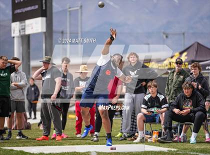 Thumbnail 2 in Airshow Invitational (Shot Put) photogallery.
