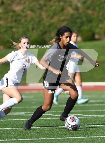 Thumbnail 2 in Forest Grove vs. Jesuit (OSAA 6A 1st Round) photogallery.