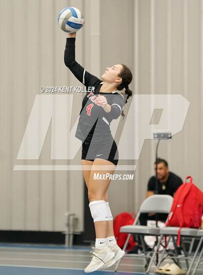 Thumbnail 2 in L'Anse Creuse North vs. Anchor Bay (Motor City Power Series) photogallery.