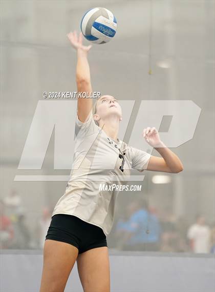 Thumbnail 2 in L'Anse Creuse North vs. Anchor Bay (Motor City Power Series) photogallery.