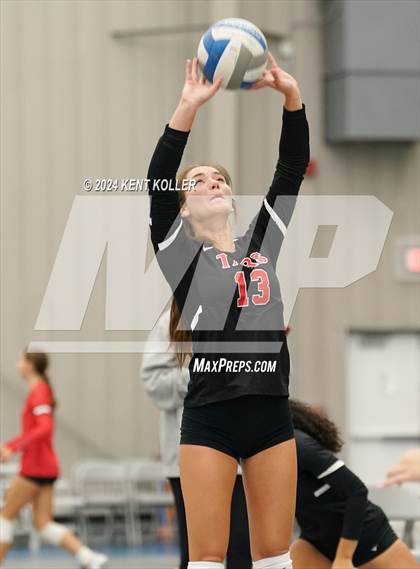 Thumbnail 2 in L'Anse Creuse North vs. Anchor Bay (Motor City Power Series) photogallery.